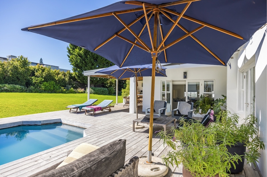 4 Bedroom Property for Sale in Constantia Western Cape